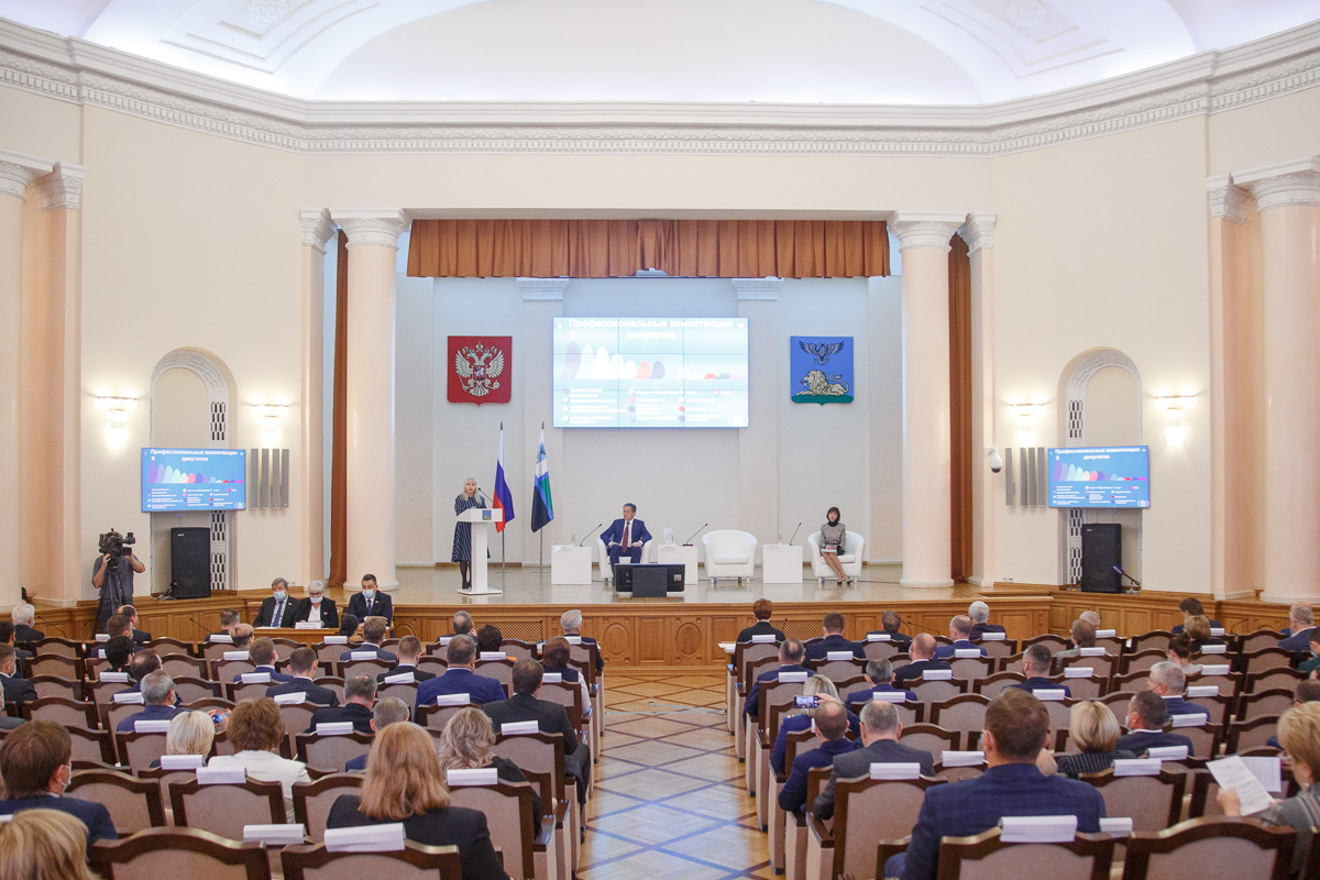 Белгородская областная дума единогласно утвердила кандидатуры заместителей губернатора, предложенные Вячеславом Гладковым Белгородская областная дума единогласно утвердила кандидатуры заместителей губернатора, предложенные Вячеславом Гладковым